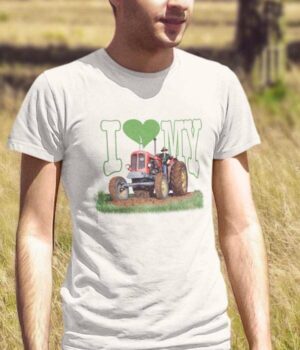 potiskana majica i love my tractor zabavna majica traktor kmet i love dtg tisk tiskarna garderoba ljubljana spletno nakupovanje osebni prevzem tisk po vaši želji kvalitetno udobno obstojno