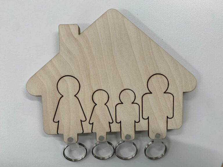 Lesena hiša obešalnik za 4 ključe garderoba